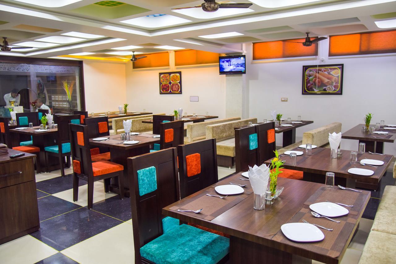 Hotel Tulsi Residency Bhuj Exteriör bild