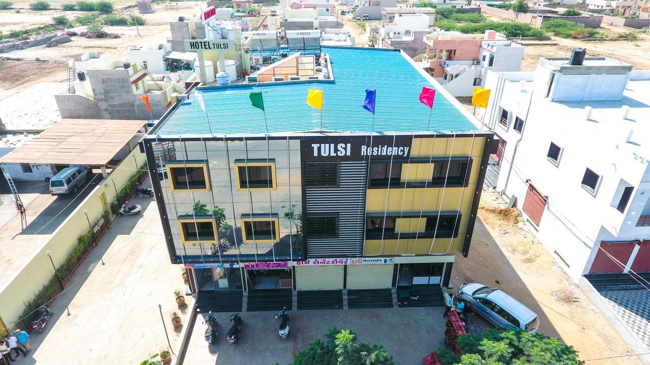 Hotel Tulsi Residency Bhuj Exteriör bild