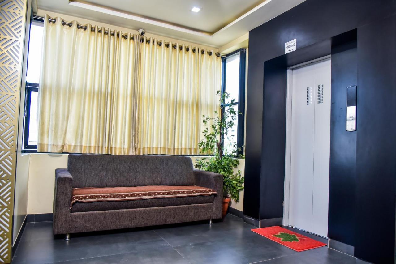 Hotel Tulsi Residency Bhuj Exteriör bild